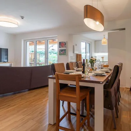 Lungau 0-6 Lejlighed