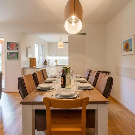 Lejlighed Lungau 0-6